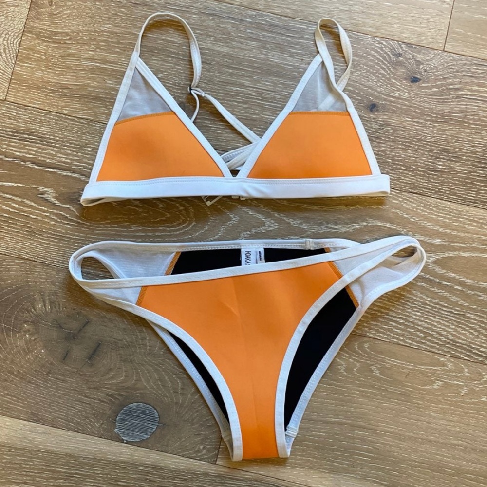 Hoaka Bikini